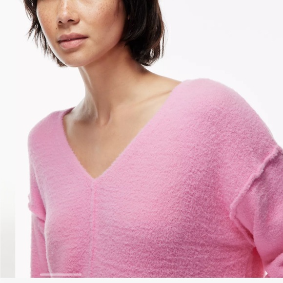 Aritzia hush knit v neck - Picture 4 of 7